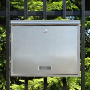 Проходной почтовый ящик в заборе, двухсторонняя оцинкованная панель