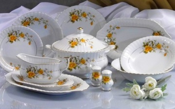 097 SERWIS KAWOWY 12/39 IWONA CHODZIEŻ PORCELANA