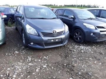 TOYOTA VERSO 09 TŘMEN ZADNÍ LEVÝ