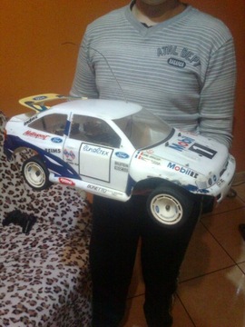 KYOSHO FORD ESCORT RS, отличная модель, ременный привод!
