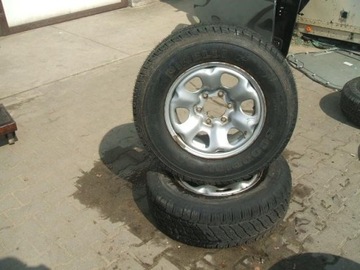 TERRANO II koło felga 235/70/16 PIRELLI SCORPION