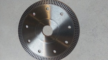 TARCZA DIAMENTOWA DO CIĘCIA PORCELANY I GRESU DISTAR MULTIGRES 125 mm