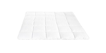 Микроодеяло 180х200 для летнего гостевого дома.