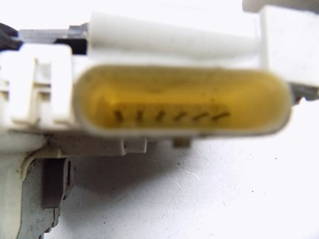 ZAMEK DRZWI LEWY TYŁ - AUDI A1 8X0839015 Eu