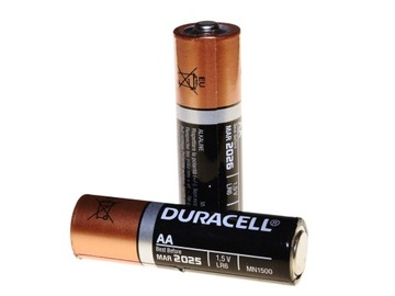 Батарейки Duracell R6 AA LR6 1,5В 4 шт. для лампы