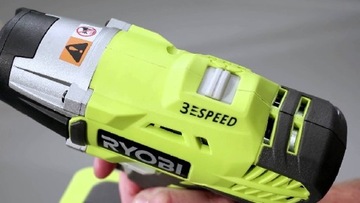 Ударный гайковерт RYOBI R18IW3-0 400 Нм + 5,0 Ач