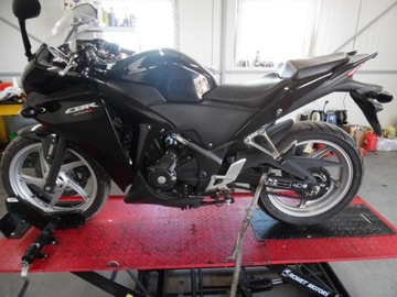 HONDA CBR 250 11-14r plastik wypełnienie owiewka 6