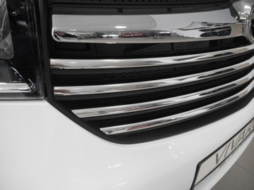 Listwy atrapy przedniej Grill Opel Vivaro 2014+