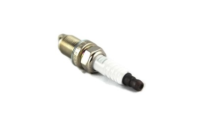 Świeca zapłonowa Freelander 1,8 / 2,5 V6 Champion