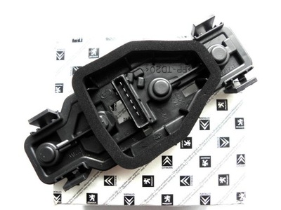 Peugeot partner berlingo вкладиш лампи задня оригінал фото №1