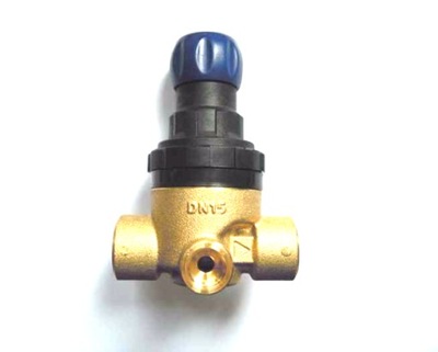 Reduktor ciśnienia wody SYR 312 1/2 Compact ..320