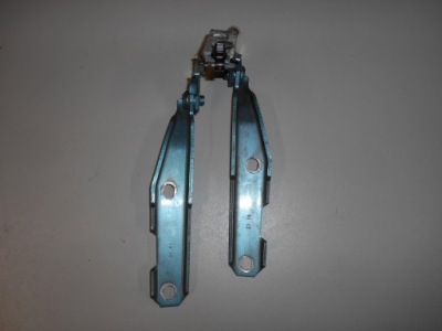 Петли капот audi a6 c5 4b0823301d 4b0823302d фото №1