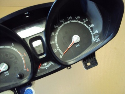 Счетчик ford fiesta mk7 8a6t-10849-cp фото №1