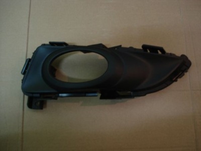 Mazda 3 03-06 решітка ліва pod протитуманна фара nowa hb фото №1