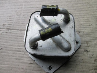 Радиатор масла mazda 6 2,2d фото №1