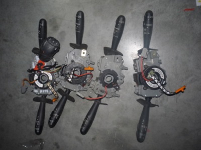 Переключатели pod руль renault megane 99r фото №1