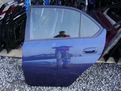 Двері ліва задні toyota prius 97-03 фото №1