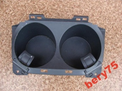 Toyota rav4 07r контейнер кронштейн на напої фото №1