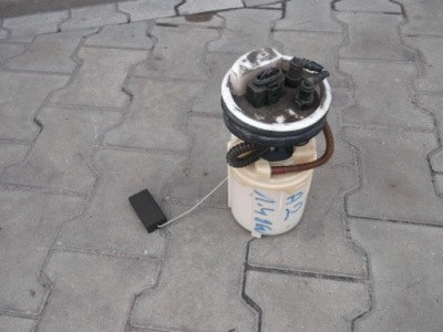 Насос топлива audi a2 1.4 16v -доставка- фото №1