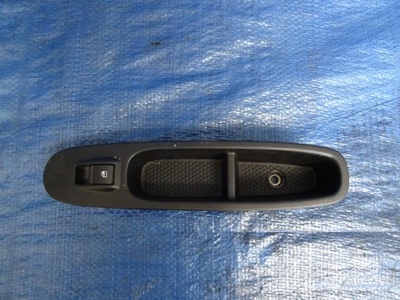 Кнопка панель скло правий lancia ypsilon ii 11r- фото №1