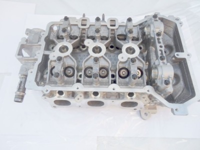 Peugeot 108 208 2008 301 1,2vti головка цилиндров фото №1