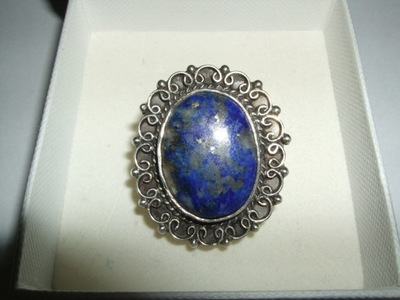 Stary srebrny pierścionek z lapis lazuli