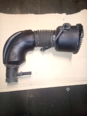 Корпус фильтра резонатор expedition f150 4.6 фото №1