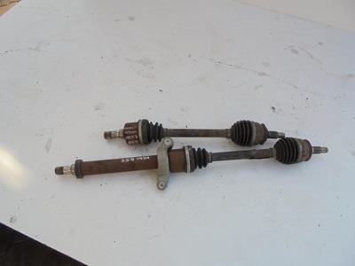 Привідний вал права mini cooper r55 clubman 1.6 16v фото №1