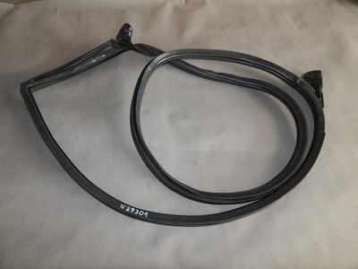 Audi s5 f5 прокладка дверь правых coupe 8w6831708 фото №1