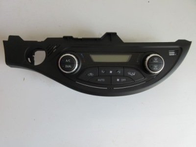 Yaris iii 2017 lift панель кондиционера фото №1