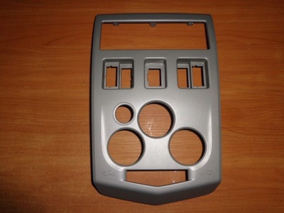 Logan консоль средняя рамка корпус пластик фото №1