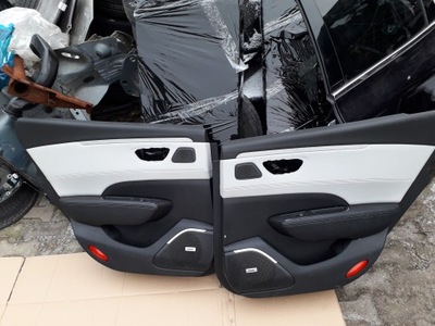 Оббивка обшивка двері задня renault talisman sedan фото №1