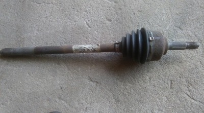Peugeot 208 приводной вал левая передняя 1.4 hdi фото №1