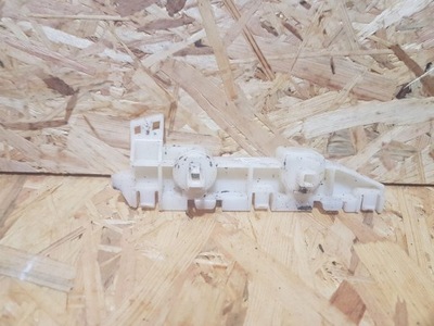 Mitsubishi space star ii 12- направляющая w бампер задняя p фото №1