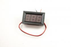 Woltomierz panelowy 3-30V DC LED czerwony