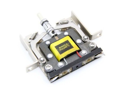 MINIATUROWY ELEKTROMAGNES Z ZATRZASKIEM