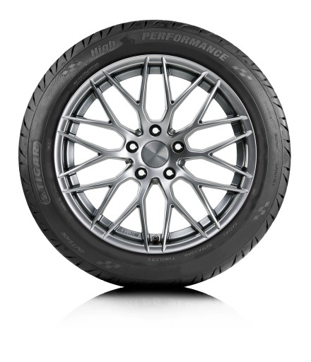 2 шины Tigar High Performance 215/55R16, 93 В