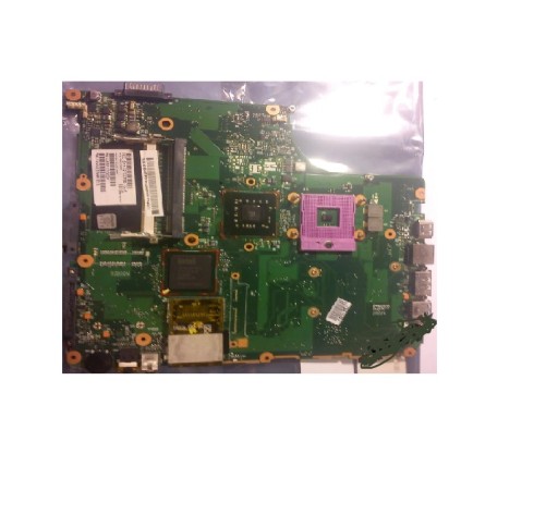 TOSHIBA A300 A305 P300 P305 L300 V000126830 INTEL