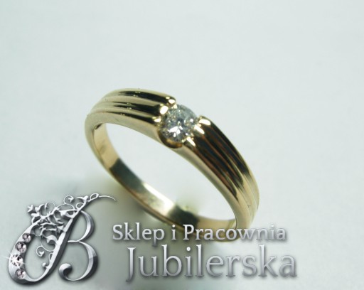 ОБРУЧАЛЬНОЕ КОЛЬЦО с бриллиантом 0,15 CT SI1/H