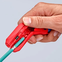 Универсальный съемник ErgoStrip KNIPEX 16 95 01 SB