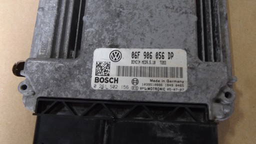 КОМПЬЮТЕР VW 0261S02156 06F906056DP ОЧЕНЬ ХОРОШЕЕ СОСТОЯНИЕ