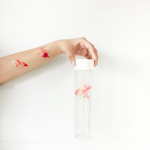 Tattoo złota rybka tatuaż Paperself naklejany rękę