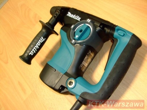 Ударная дрель Makita HR2811FT SDS + AVT