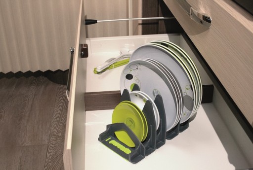 VARIO SYSTEM ZABEZPIECZAJĄCY SZKŁO PODCZAS JAZDY