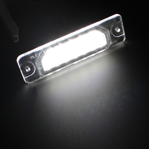 Infiniti FX QX q70 Lampki LED Tablicy Rejestracji