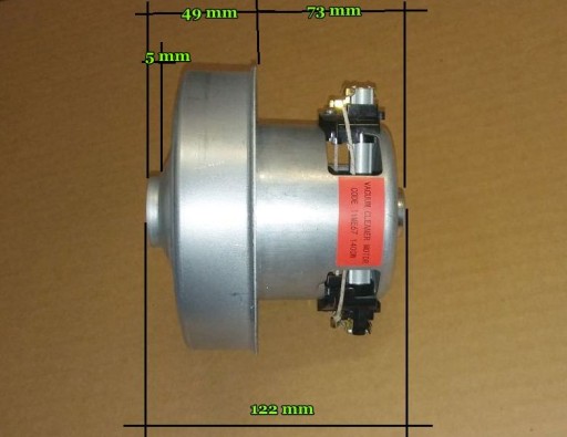 Универсальный мотор для пылесоса мощностью 1400 Вт с фланцем.