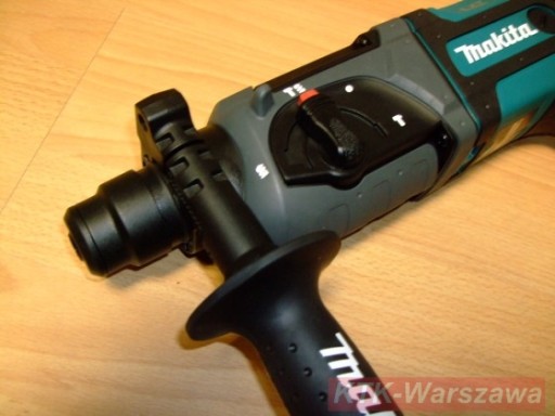 Дрель ударная 18В sds+ MAKITA DHR241RTE Аккумулятор 5.0Ач