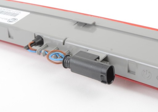 Оригинальный третий стоп-сигнал BMW X3 E83 красный