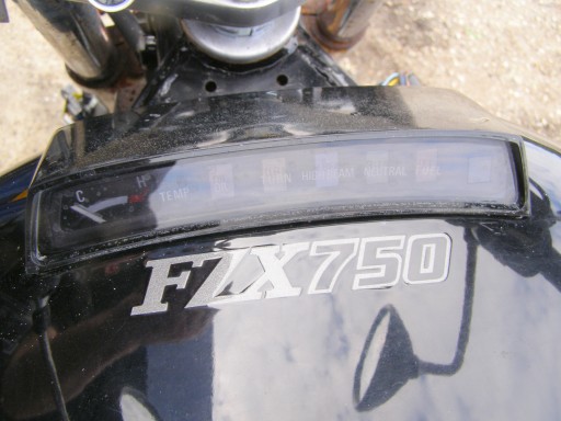 Мотоцикл Yamaha FZX 750 по запчастям