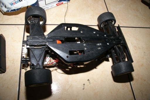 KYOSHO FORD ESCORT RS, отличная модель, ременный привод!